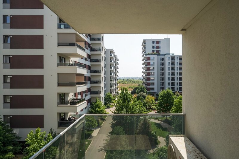 Pipera Plaza, 4 City North, Rond OMV