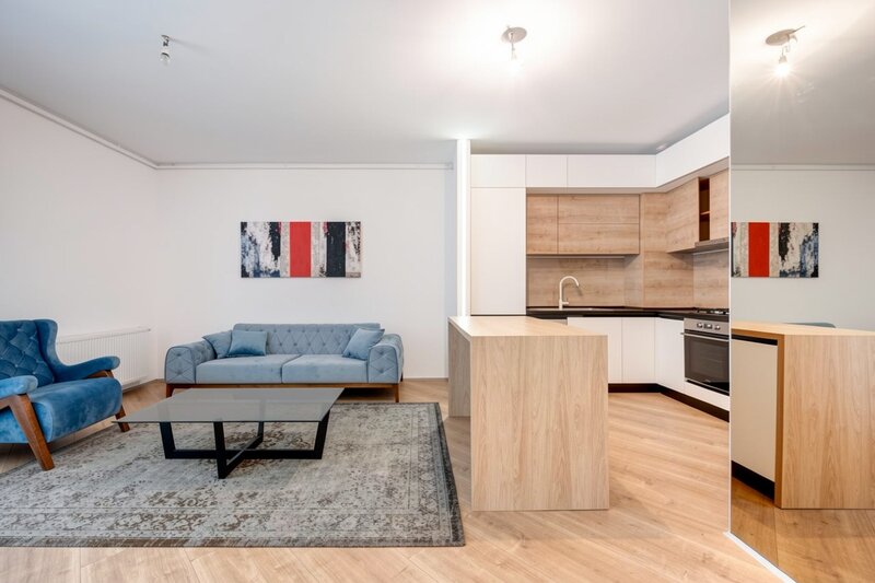 Pipera Plaza, 4 City North, Rond OMV