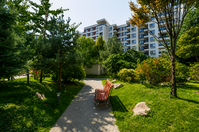 Pipera Plaza, 4 City North, Rond OMV